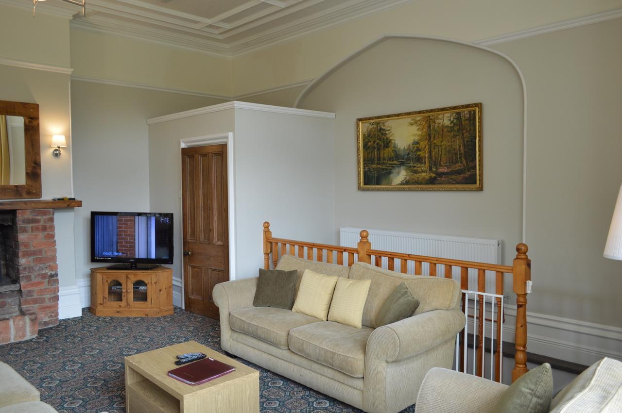 Hargate Hall Self Catering Apartment Buxton  Bagian luar foto